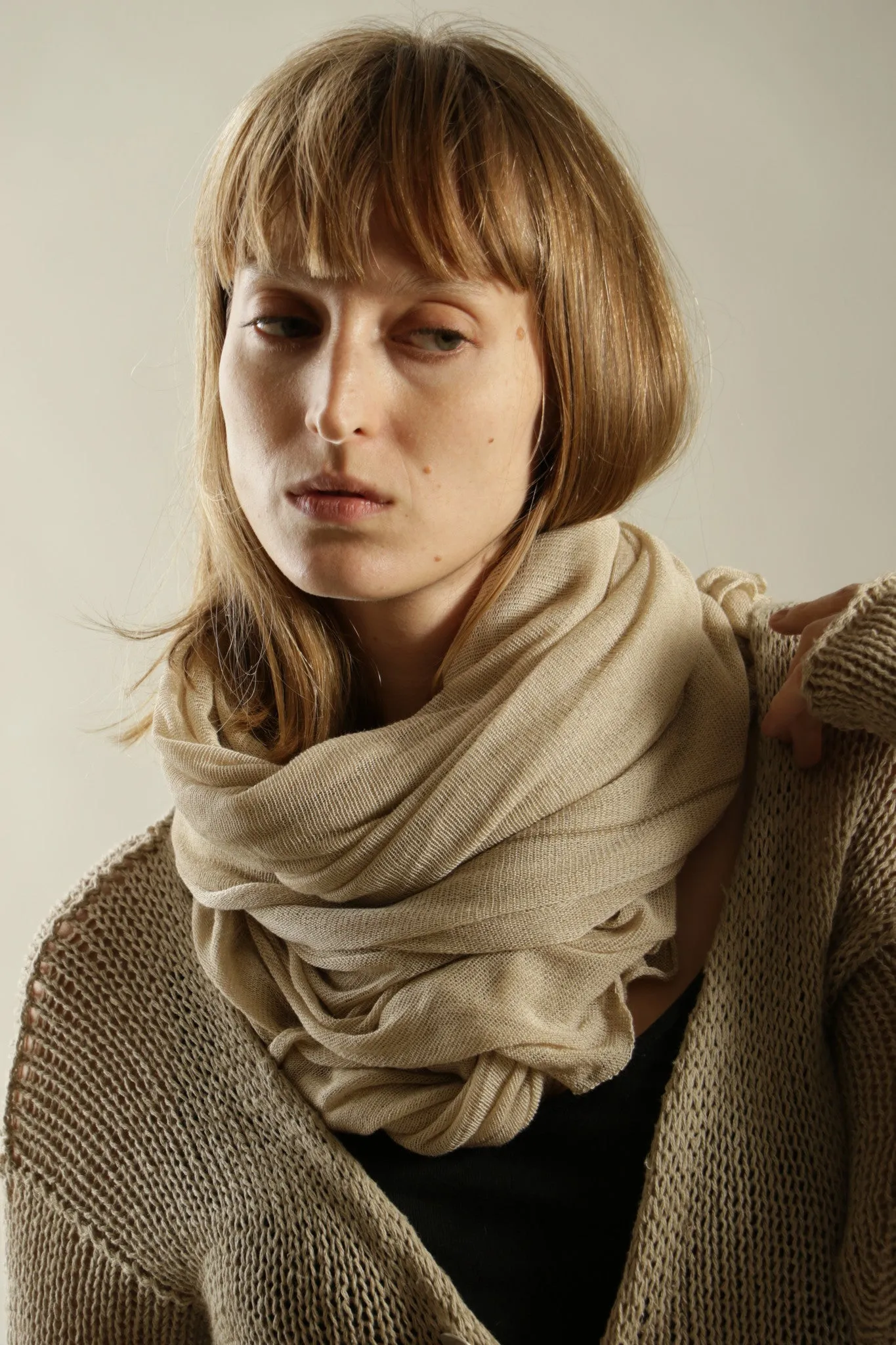 Light Taupe Light Cardigan with buttons - Prevo