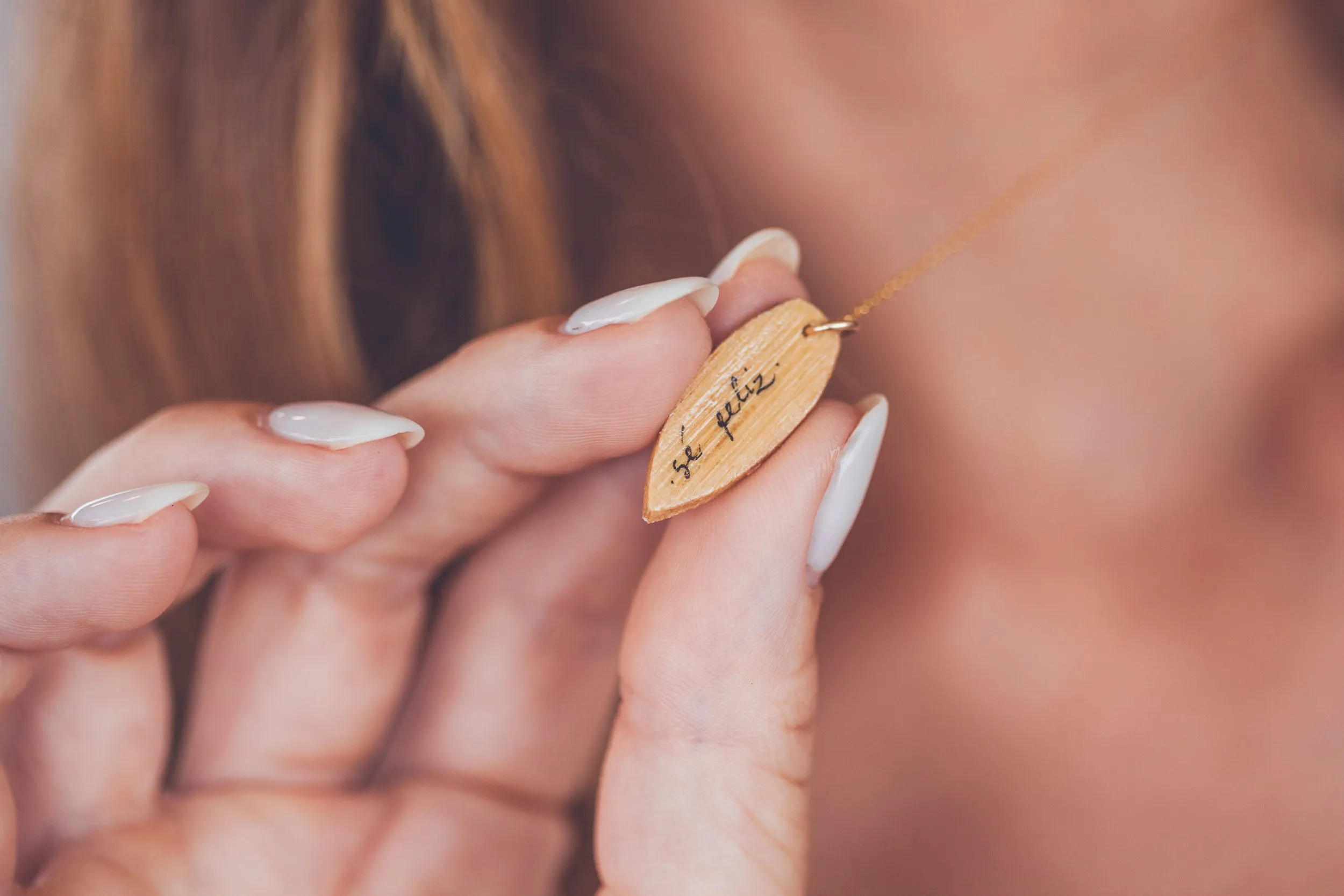 UNIQUE SURF GOLD NECKLACE